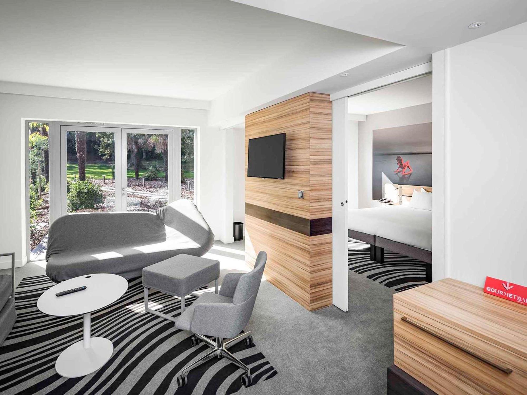 Suite Supérieure avec 1 Lit Double et Canapé-Lit